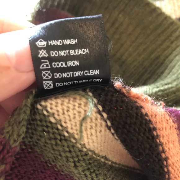 Oliviaceous long sweater size small oversized - Picture 8 of 9